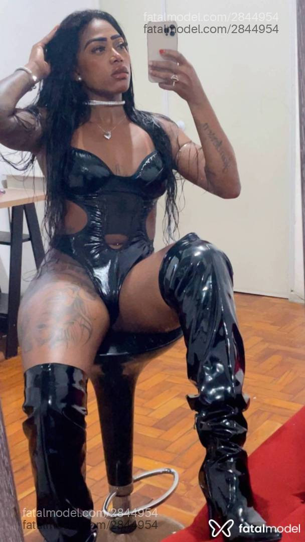 Acompanhante mulher com cabelo castanho de olhos castanhos em Rio de Janeiro - Kayla
