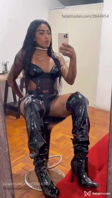Acompanhante mulher com cabelo castanho de olhos castanhos em Rio de Janeiro - Kayla