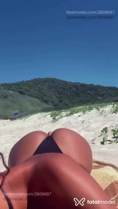 Acompanhante mulher trans morena (o) de olhos castanhos em Cabo Frio Acompanhante mulher trans morena (o) de olhos castanhos em Cabo Frio - Julia