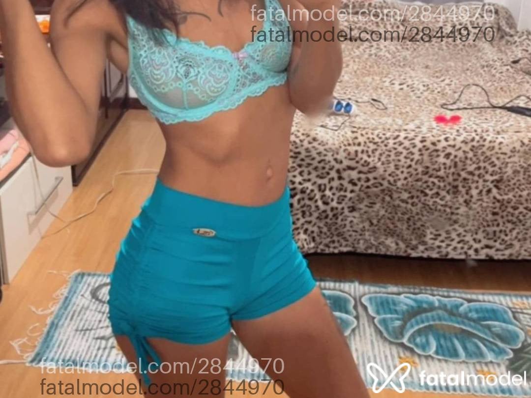 Acompanhante mulher com cabelo castanho de olhos mel - Mary