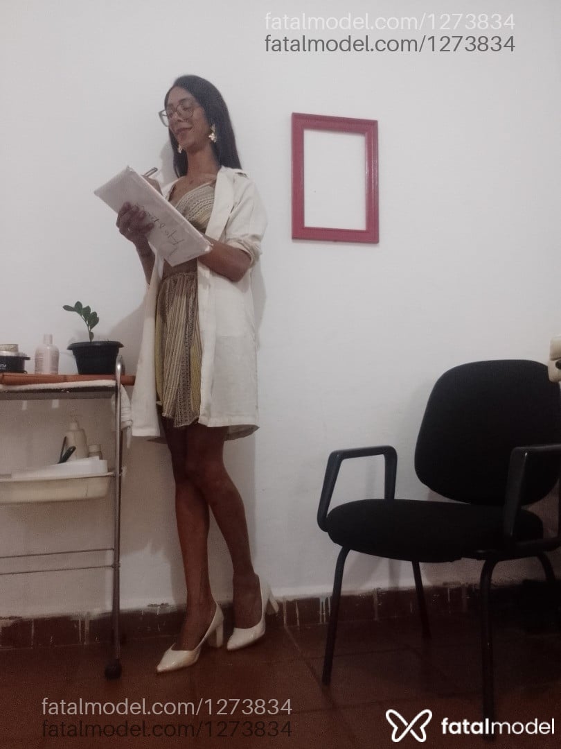 Acompanhante travesti morena (o) de olhos castanhos em Ribeirão Preto - Maria