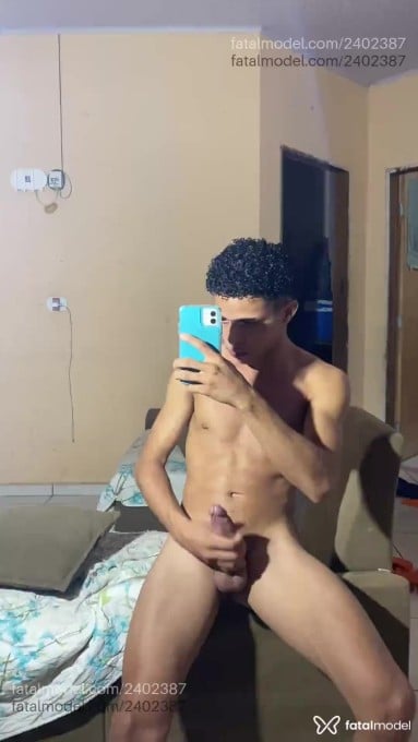 Acompanhante homem ruiva (o) de olhos castanhos em Imperatriz - Duduh