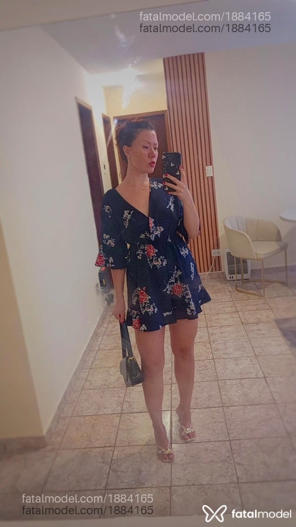 Acompanhante mulher com cabelo castanho de olhos castanhos em Campo Grande Acompanhante mulher com cabelo castanho de olhos castanhos em Campo Grande - Luíza Graciela