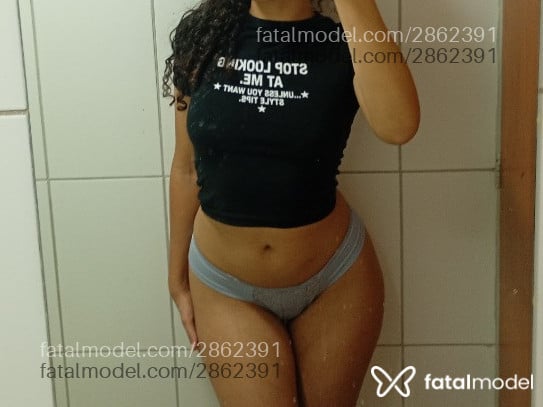 Acompanhante mulher morena (o) de olhos castanhos em São Paulo Acompanhante mulher morena (o) de olhos castanhos em São Paulo - Helena Mello