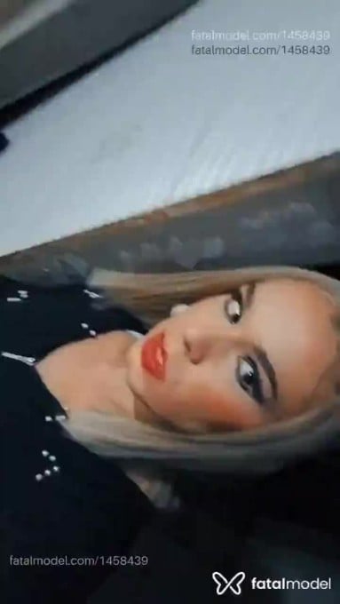 Acompanhante mulher trans com cabelo castanho de olhos castanhos em Porto Alegre - Gabyninfeta