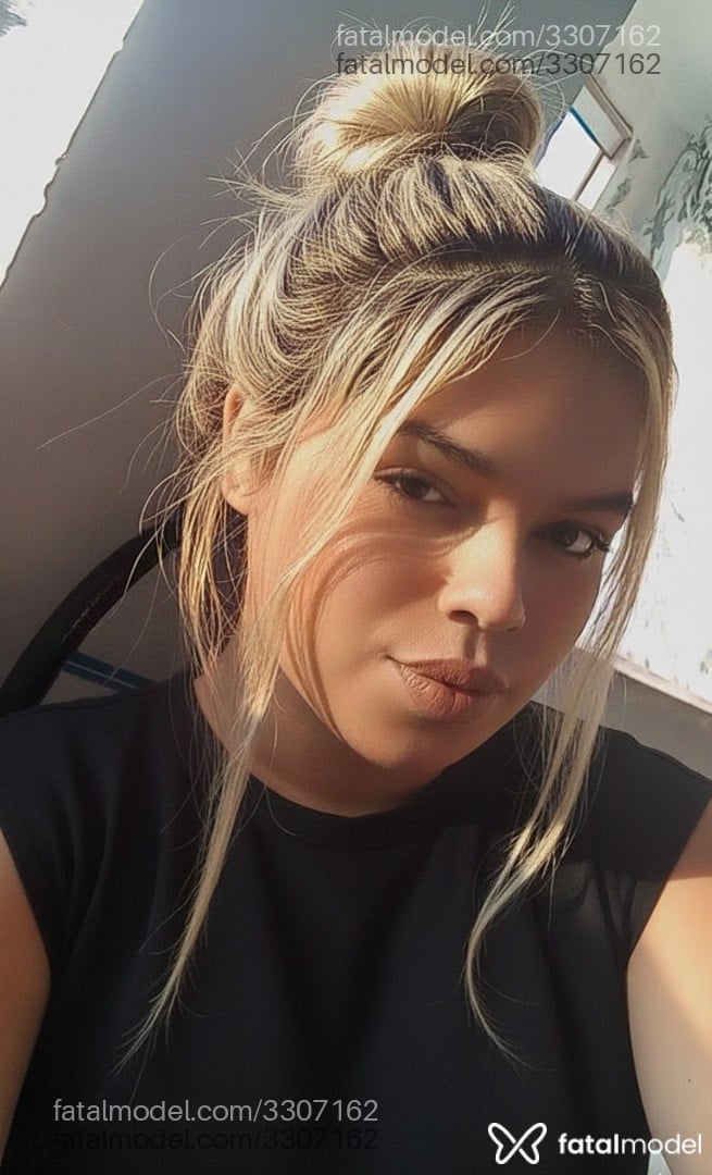Acompanhante mulher trans loira (o) de olhos castanhos em João Pessoa - Mirella Angell