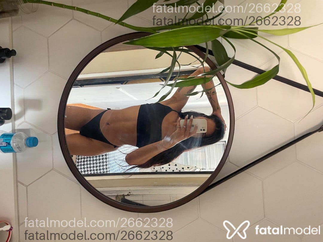 Acompanhante mulher trans morena (o) de olhos castanhos em São Paulo - Bruna