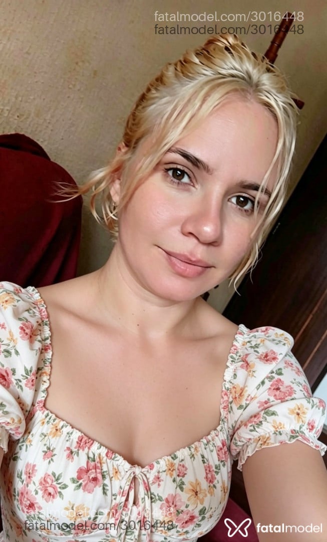 Acompanhante mulher loira (o) de olhos castanhos em Virtual - Catarina Velmont