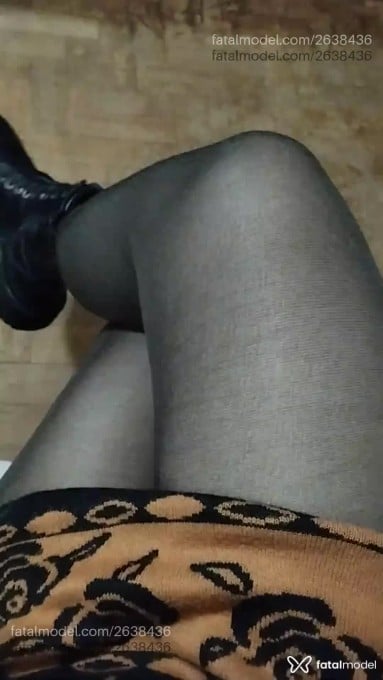 Acompanhante mulher com cabelo colorido de olhos castanhos em Pelotas - Serena