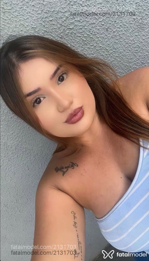 Acompanhante mulher com cabelo castanho de olhos castanhos em Paranatinga - Emanuelly