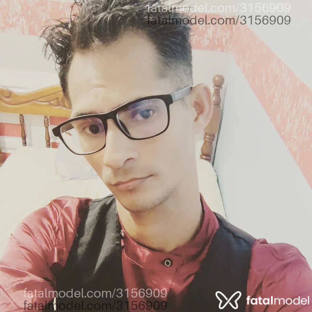 Acompanhante homem com cabelo castanho de olhos castanhos em Ariquemes - Nilsinhopirogudo