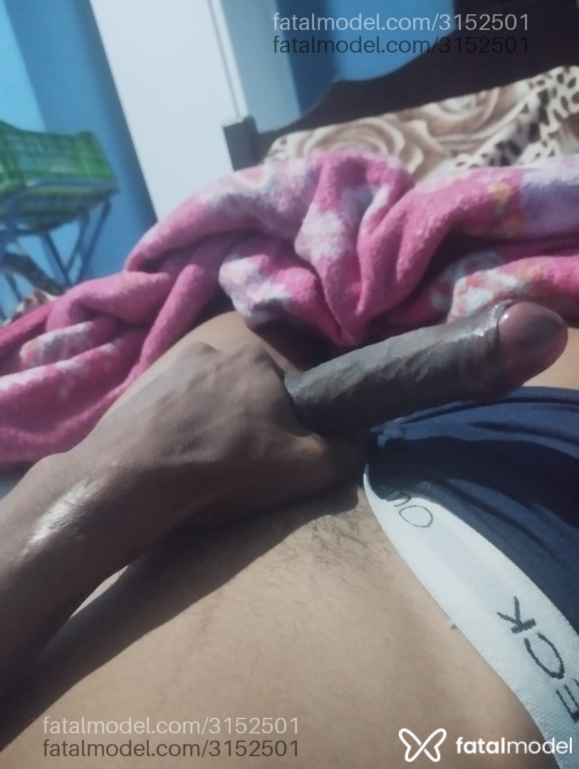 Acompanhante homem morena (o) de olhos castanhos em Porto Seguro Acompanhante homem morena (o) de olhos castanhos em Porto Seguro - Souza