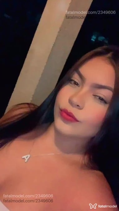 Acompanhante mulher morena (o) de olhos castanhos em Jaguariaíva Acompanhante mulher morena (o) de olhos castanhos em Jaguariaíva - Carol