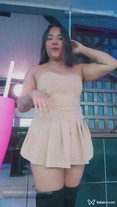 Acompanhante mulher com cabelo castanho de olhos mel em Tubarão Acompanhante mulher com cabelo castanho de olhos mel em Tubarão - Mary Santos