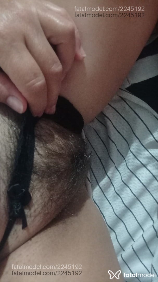 Acompanhante mulher loira (o) de olhos castanhos em Virtual - Putinhacasada