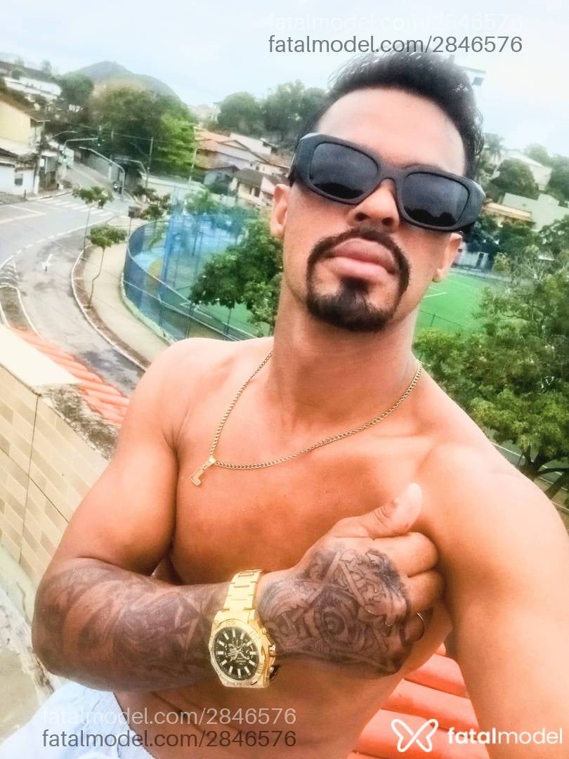 Acompanhante homem morena (o) de olhos pretos - Pretinho Jambo