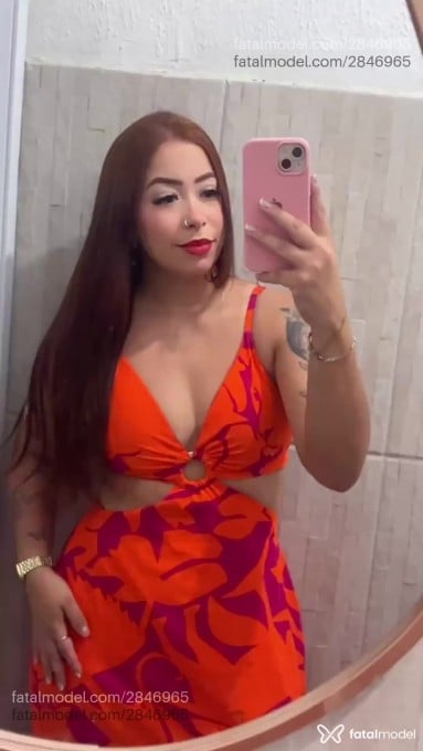 Acompanhante mulher ruiva (o) de olhos castanhos em Resende - Maju