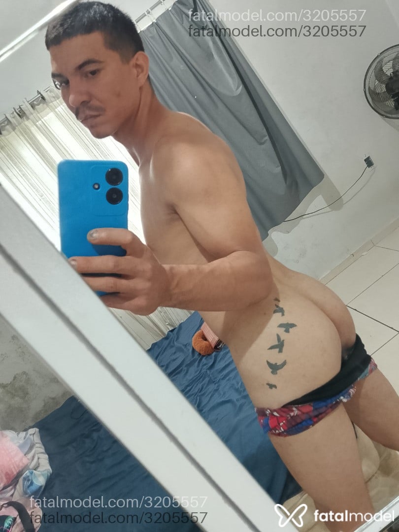 Acompanhante homem com cabelo castanho de olhos castanhos em Joinville - Rodrigo