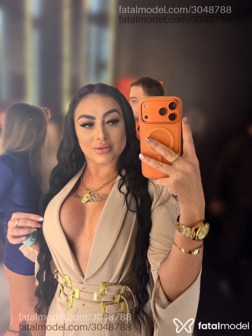 Acompanhante mulher morena (o) de olhos castanhos em Canoas - Bianca Braga