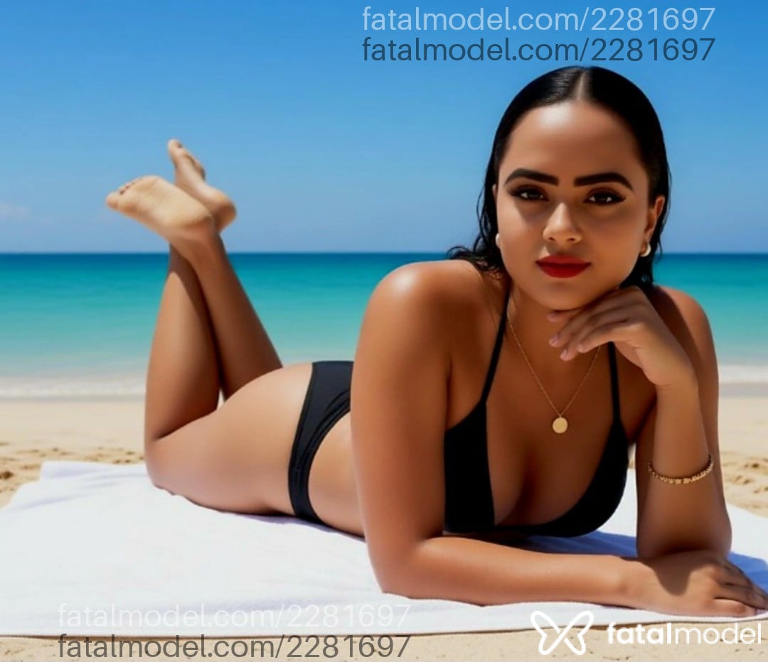 Acompanhante mulher morena (o) de olhos castanhos em Trindade - Naina