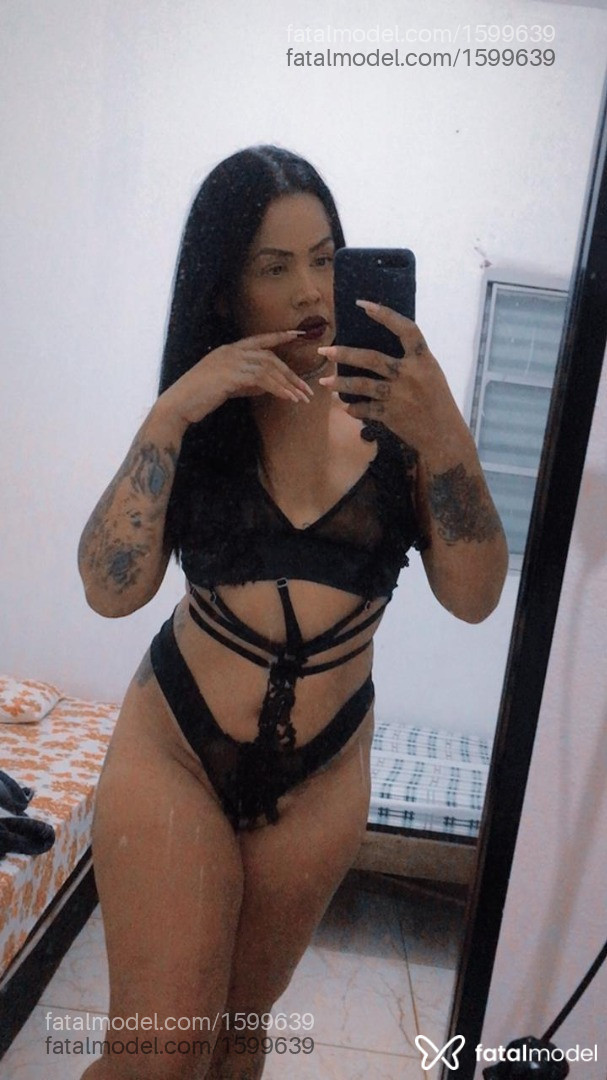 Acompanhante mulher morena (o) de olhos castanhos em São Simão - Kelly