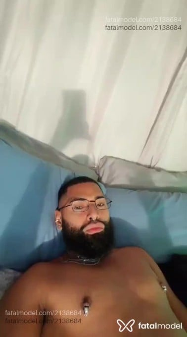 Acompanhante homem morena (o) de olhos castanhos em Curitiba Acompanhante homem morena (o) de olhos castanhos em Curitiba - Angel