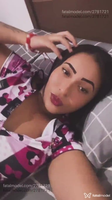 Acompanhante mulher morena (o) de olhos castanhos - Lara Acompanhante mulher morena (o) de olhos castanhos - Lara