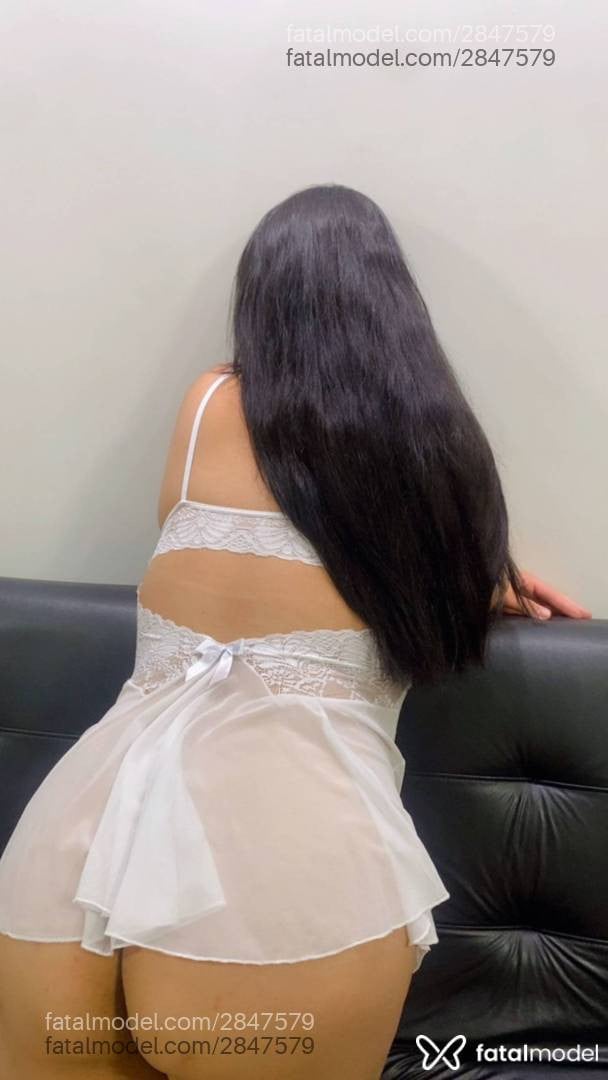 Acompanhante mulher com cabelo castanho de olhos castanhos em Balneário Piçarras - Sthela