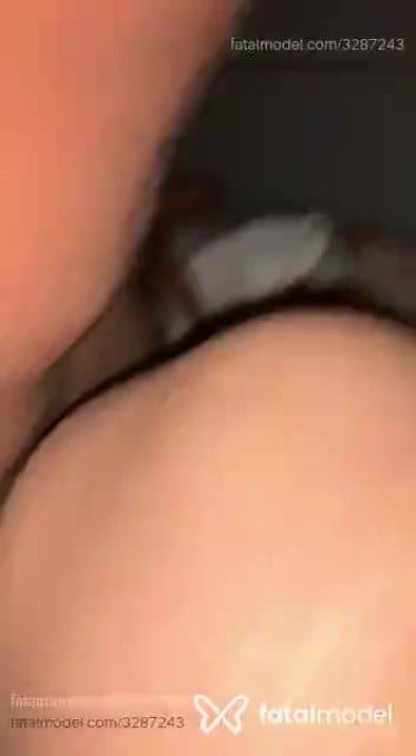 Acompanhante mulher trans morena (o) de olhos castanhos - Melissa Blanche Acompanhante mulher trans morena (o) de olhos castanhos - Melissa Blanche