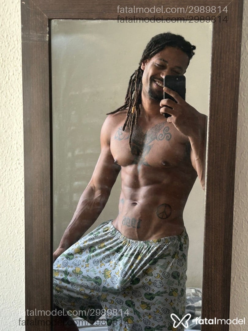 Acompanhante homem com cabelo castanho de olhos pretos em Rio de Janeiro - Rasta