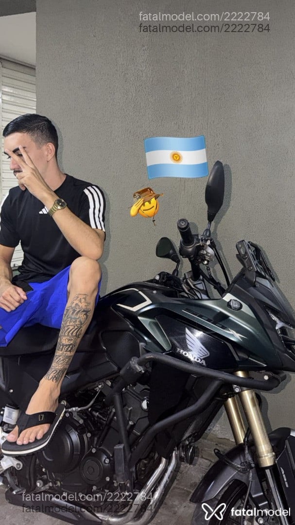 Acompanhante homem morena (o) de olhos pretos em Maceió - Victor brutos