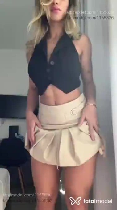 Acompanhante mulher loira (o) de olhos castanhos em São Paulo - Nicole Zahid