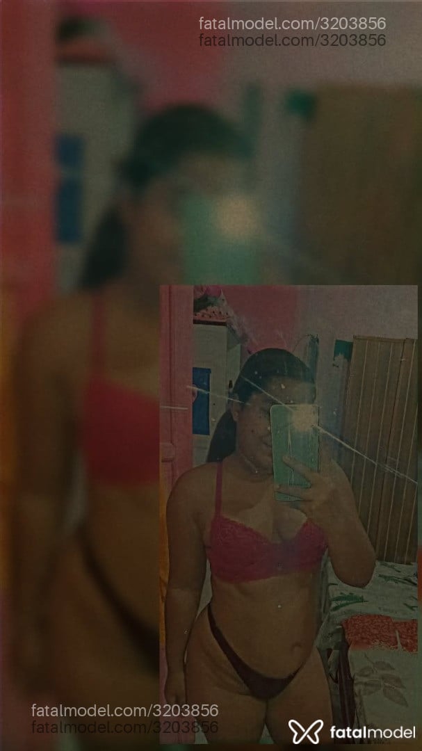 Acompanhante mulher morena (o) de olhos castanhos - Nandinha Acompanhante mulher morena (o) de olhos castanhos - Nandinha