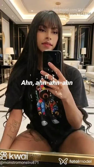 Acompanhante mulher com cabelo castanho de olhos castanhos em Barreiras Acompanhante mulher com cabelo castanho de olhos castanhos em Barreiras - Artemis