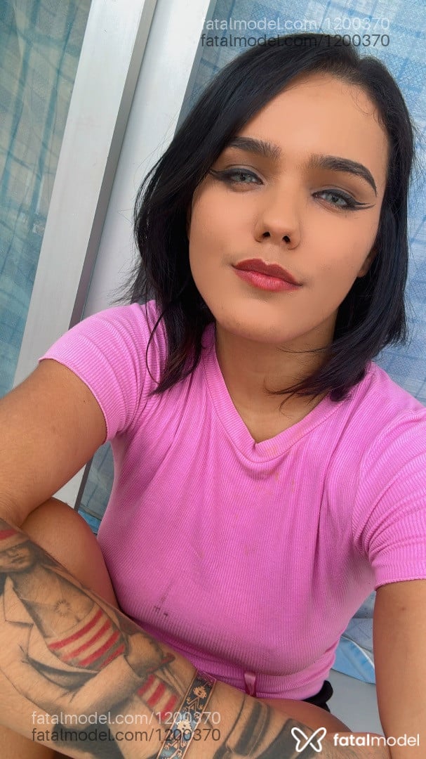 Acompanhante mulher morena (o) de olhos verdes em Vitória da Conquista - Angel