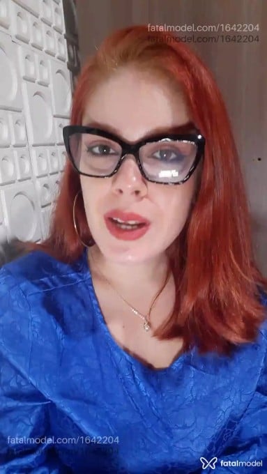 Acompanhante mulher ruiva (o) de olhos castanhos em Virtual - Thiffany Foxx