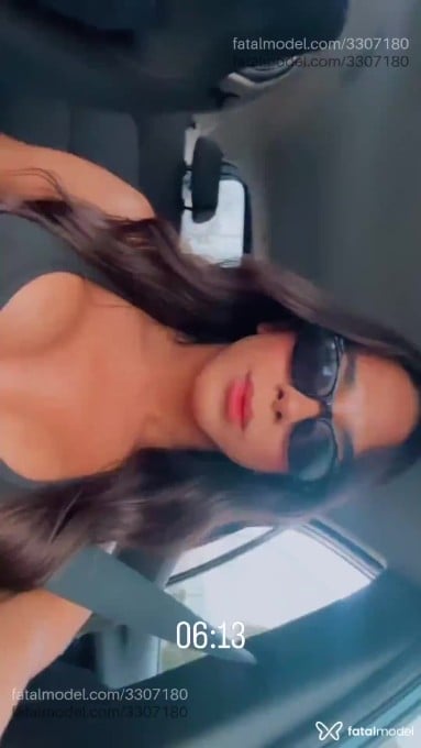 Acompanhante mulher trans com cabelo castanho de olhos castanhos em Virtual - Valentina Cruz
