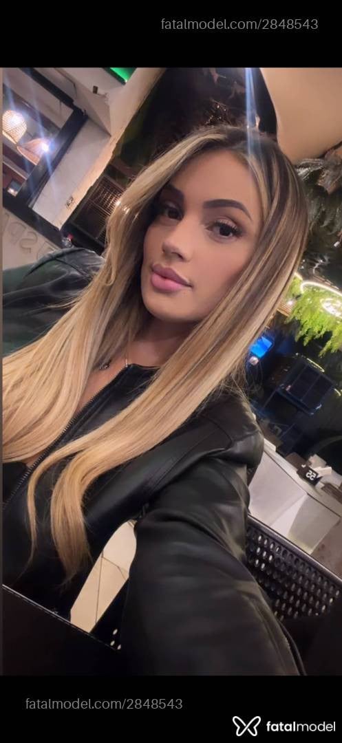 Acompanhante mulher loira (o) de olhos castanhos em São João da Boa Vista - Júlia