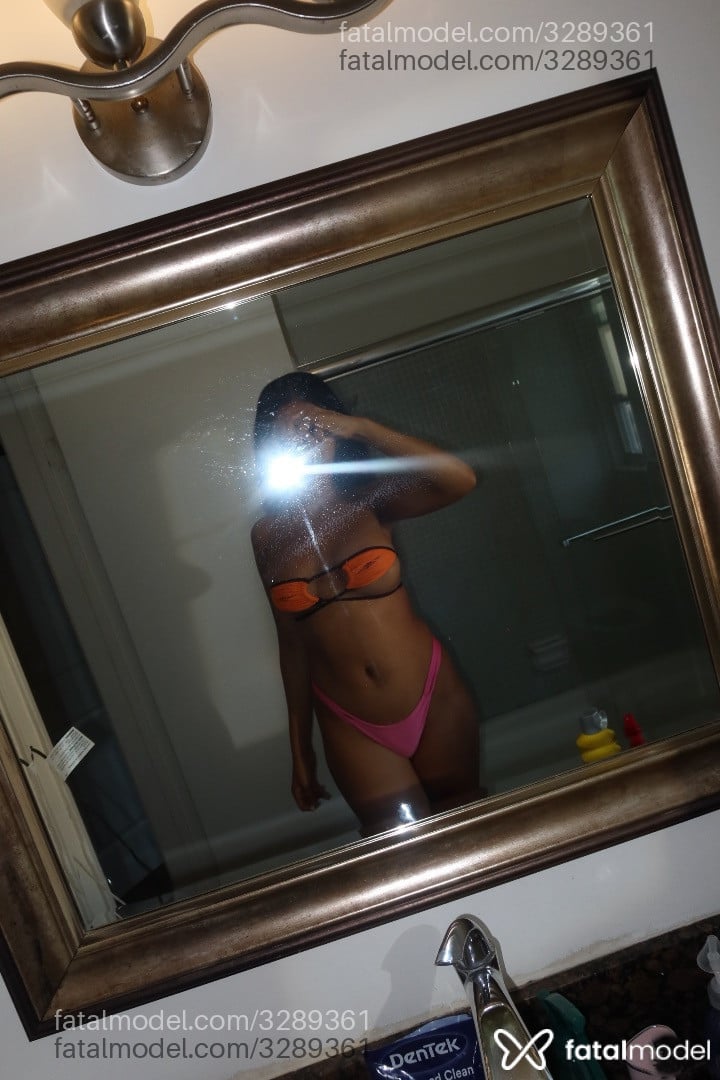 Acompanhante mulher trans morena (o) de olhos castanhos em Barra de São Francisco - Jade