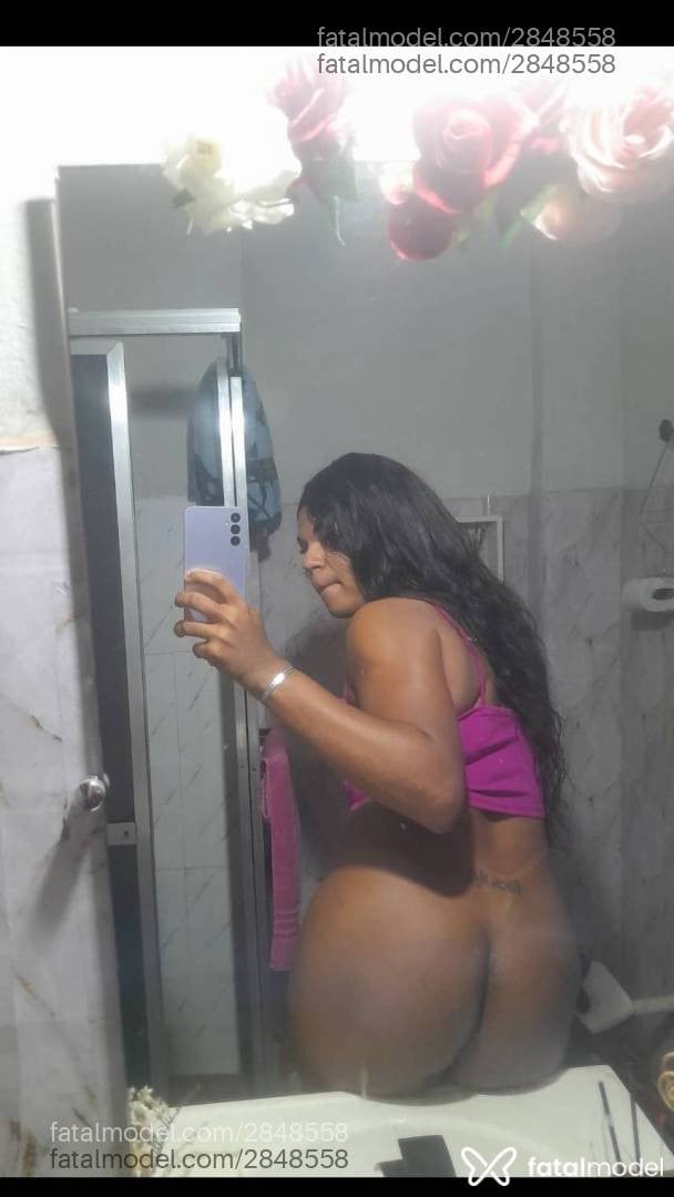 Acompanhante mulher trans morena (o) de olhos castanhos - Rubi Araújo Bahia