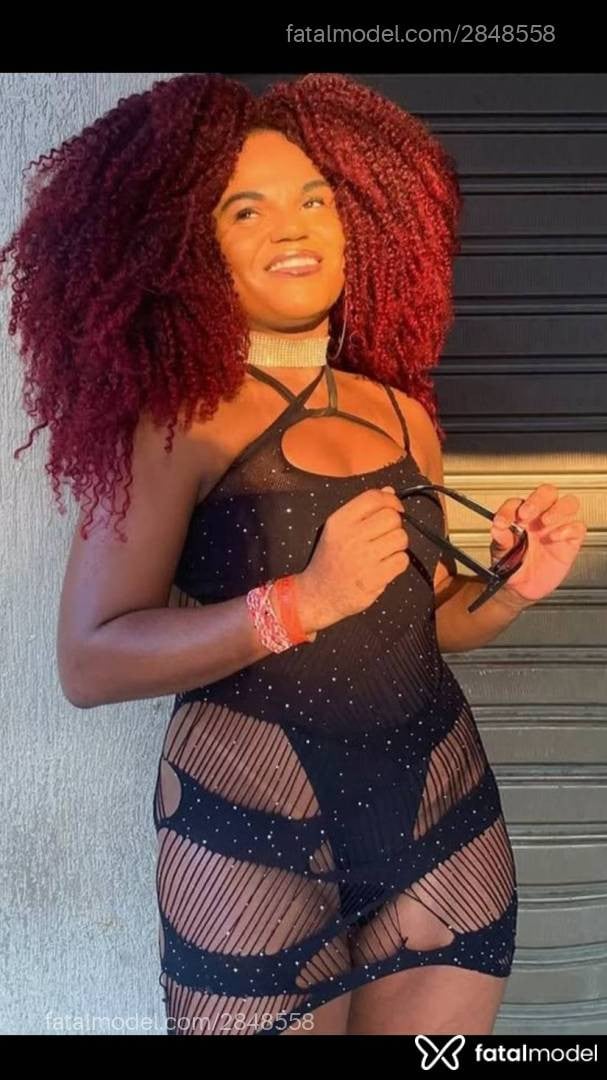 Acompanhante mulher trans morena (o) de olhos castanhos - Rubi Araújo Bahia