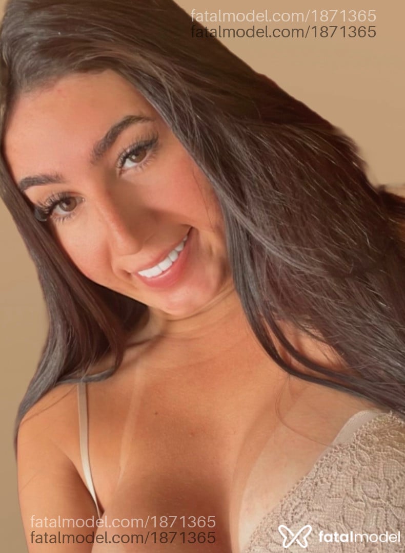 Acompanhante mulher trans morena (o) de olhos castanhos em Virtual - Patrícia Lopez