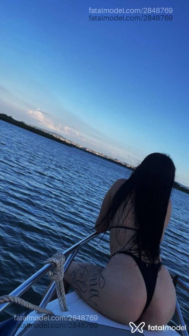 Acompanhante mulher morena (o) de olhos castanhos - Alice Salles