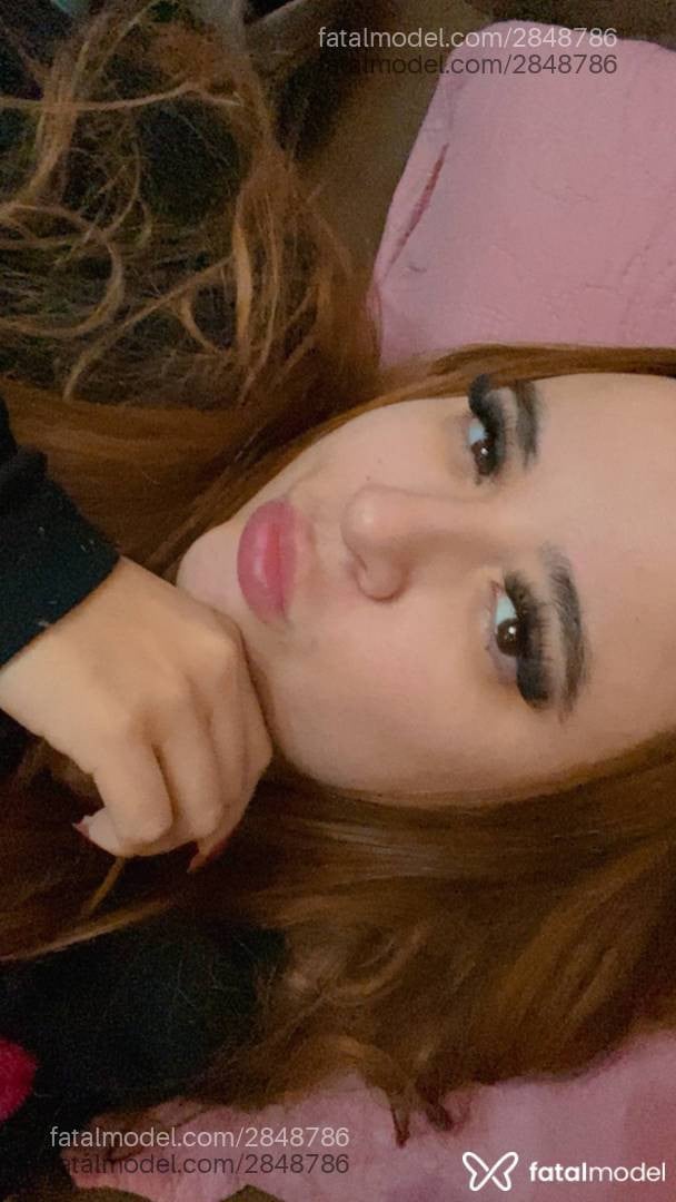 Acompanhante mulher ruiva (o) de olhos mel - Bruna Muniz