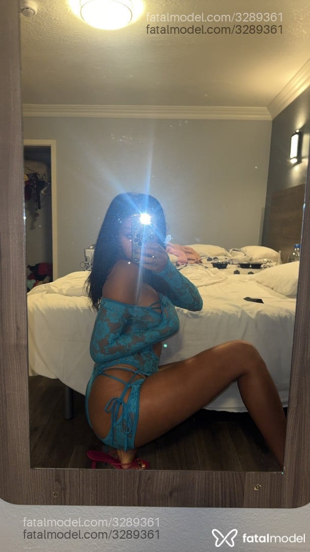 Acompanhante mulher trans morena (o) de olhos castanhos em Barra de São Francisco - Jade