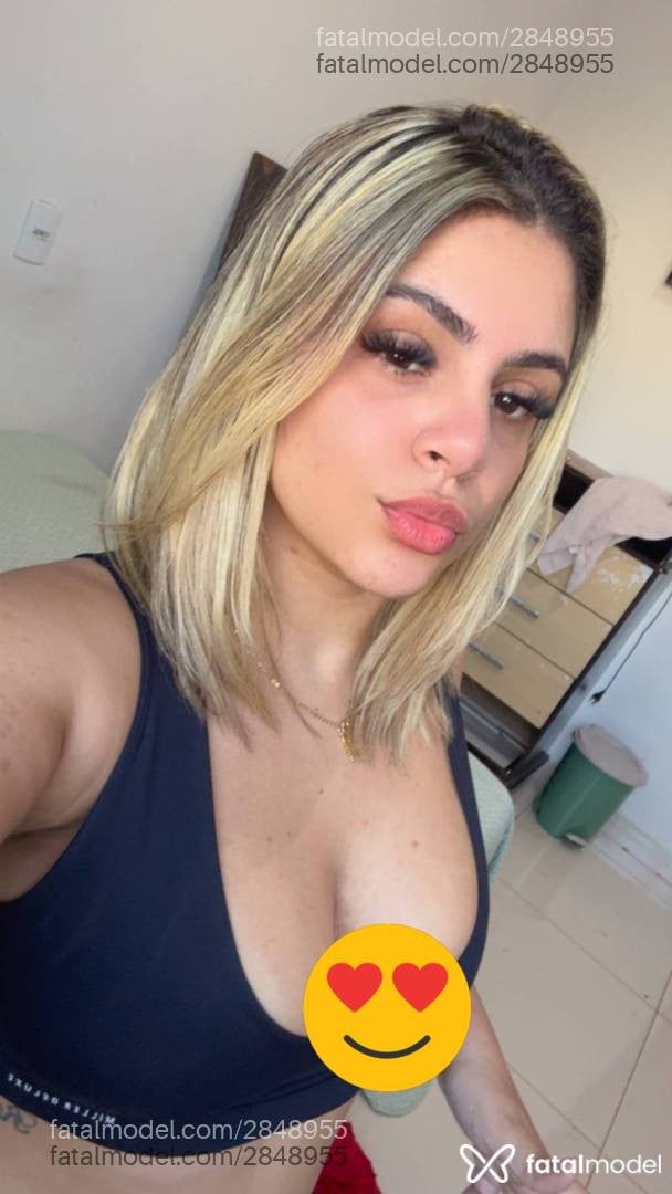 Acompanhante mulher loira (o) de olhos castanhos - Anny Beatriz
