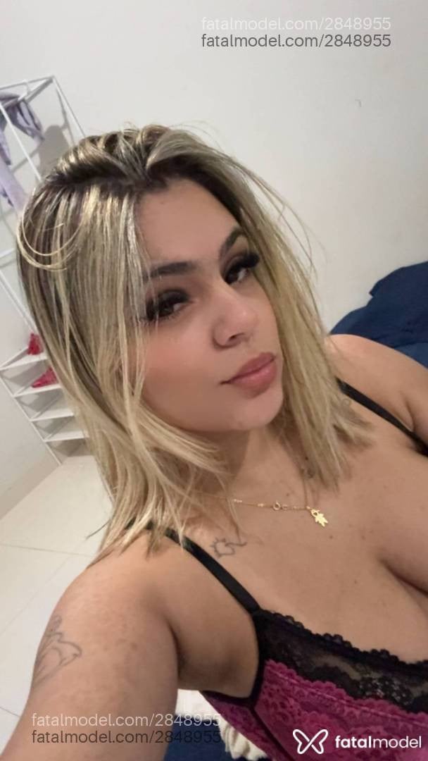 Acompanhante mulher loira (o) de olhos castanhos - Anny Beatriz Acompanhante mulher loira (o) de olhos castanhos - Anny Beatriz