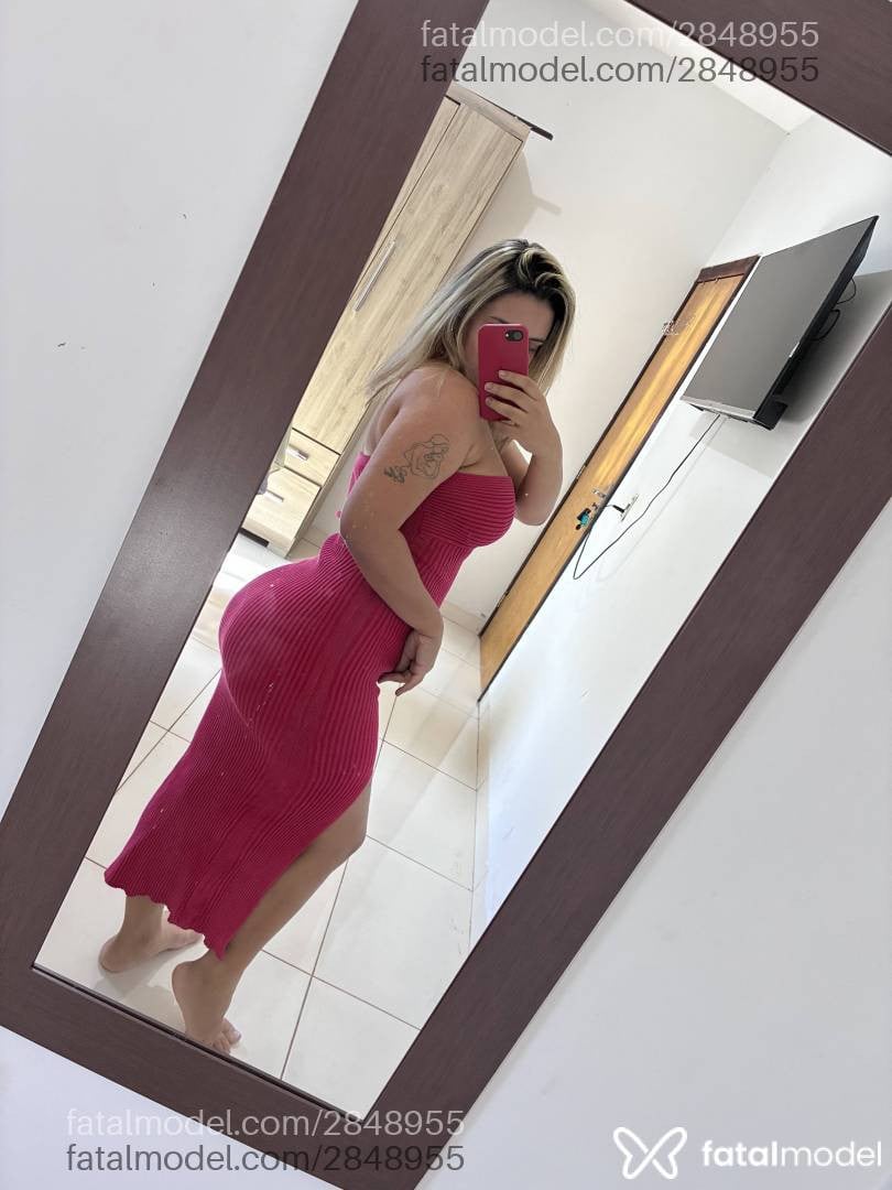 Acompanhante mulher loira (o) de olhos castanhos - Anny Beatriz