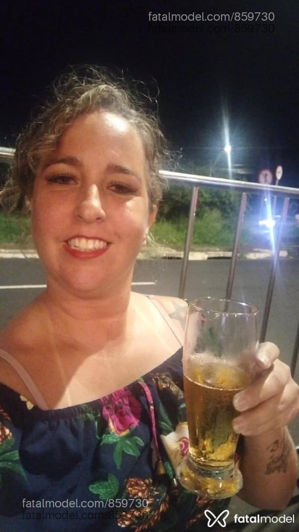Acompanhante mulher loira (o) de olhos verdes em Ituiutaba - Dalilah