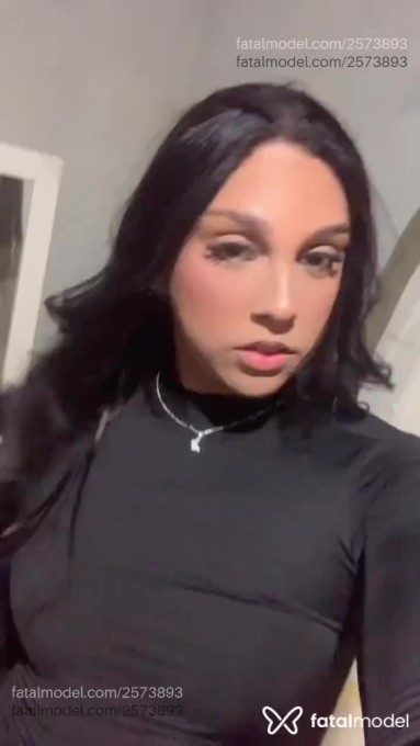 Acompanhante mulher trans morena (o) de olhos verdes em Santa Helena de Goiás Acompanhante mulher trans morena (o) de olhos verdes em Santa Helena de Goiás - Thifanny